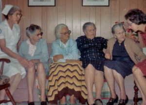 Edith Fleming, Mary Dowling, Aunt Minnie, Rebecca, Carrie Thurston, Helen