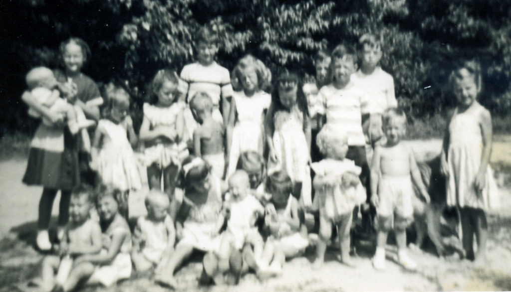 Grandchildren at the 1950 Reunion at Mariners Museum Park