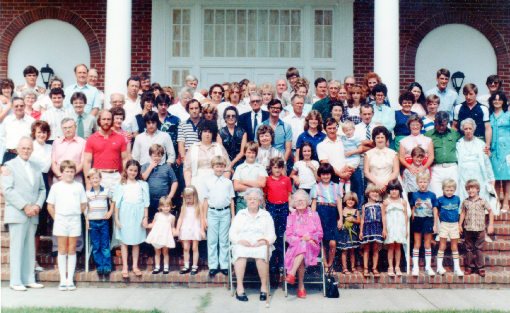 Emerson Family Reunion of 1982, including descendants of Alexander Emerson other than George's family.